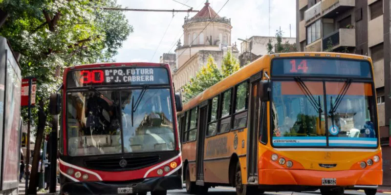 multimedia.normal.98c1f4bc3220883c.5472616e73706f72746520557262616e6f20646520506173616a65726f7320435f6e6f726d616c2e77656270