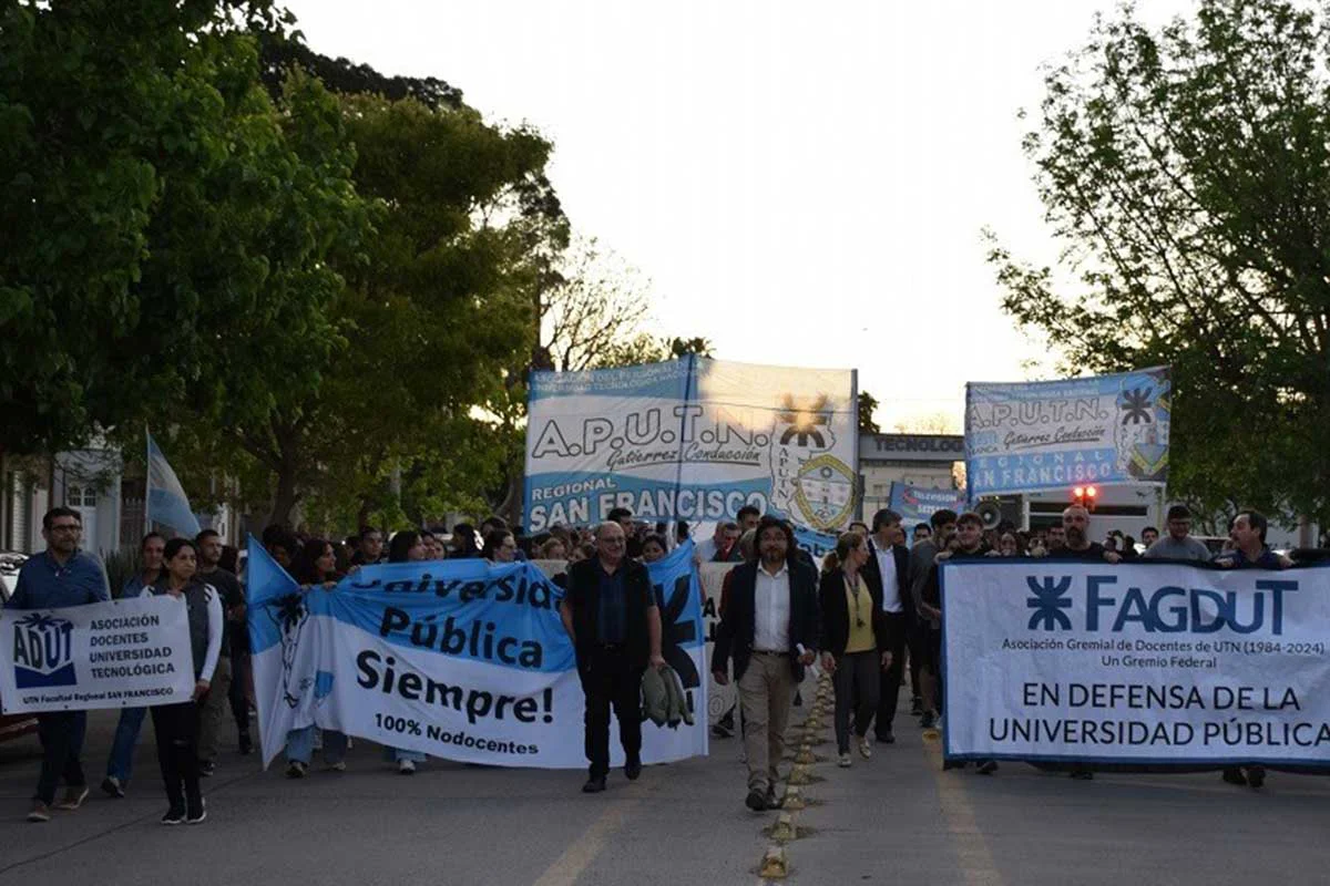 san-francisco-marcha-universitaria