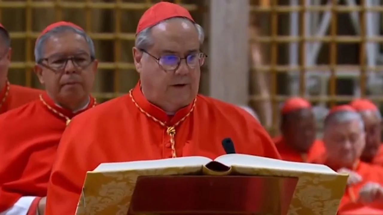 angel-rossi-en-el-conclave-2019194